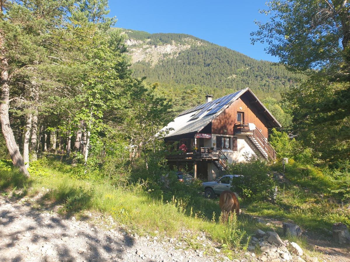 Les Pinees Hotel Chateauroux-les-Alpes Eksteriør billede